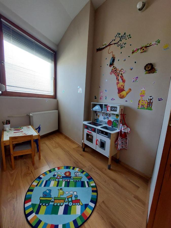 Csaladbarat Vendeglak Szegedi Maganszallashely 9 Fo Reszere, Nagycsaladok Es Barati Tarsasagok Reszere Bagian luar foto